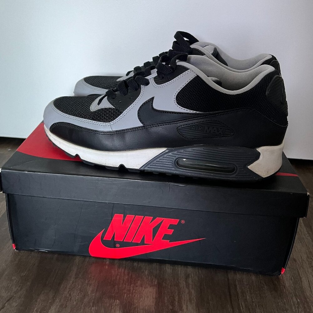 Nike Air Max 90s